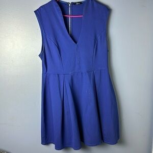 Soprano V Neck Pleated Royal Blue Midi Dress Women’s Size 2X